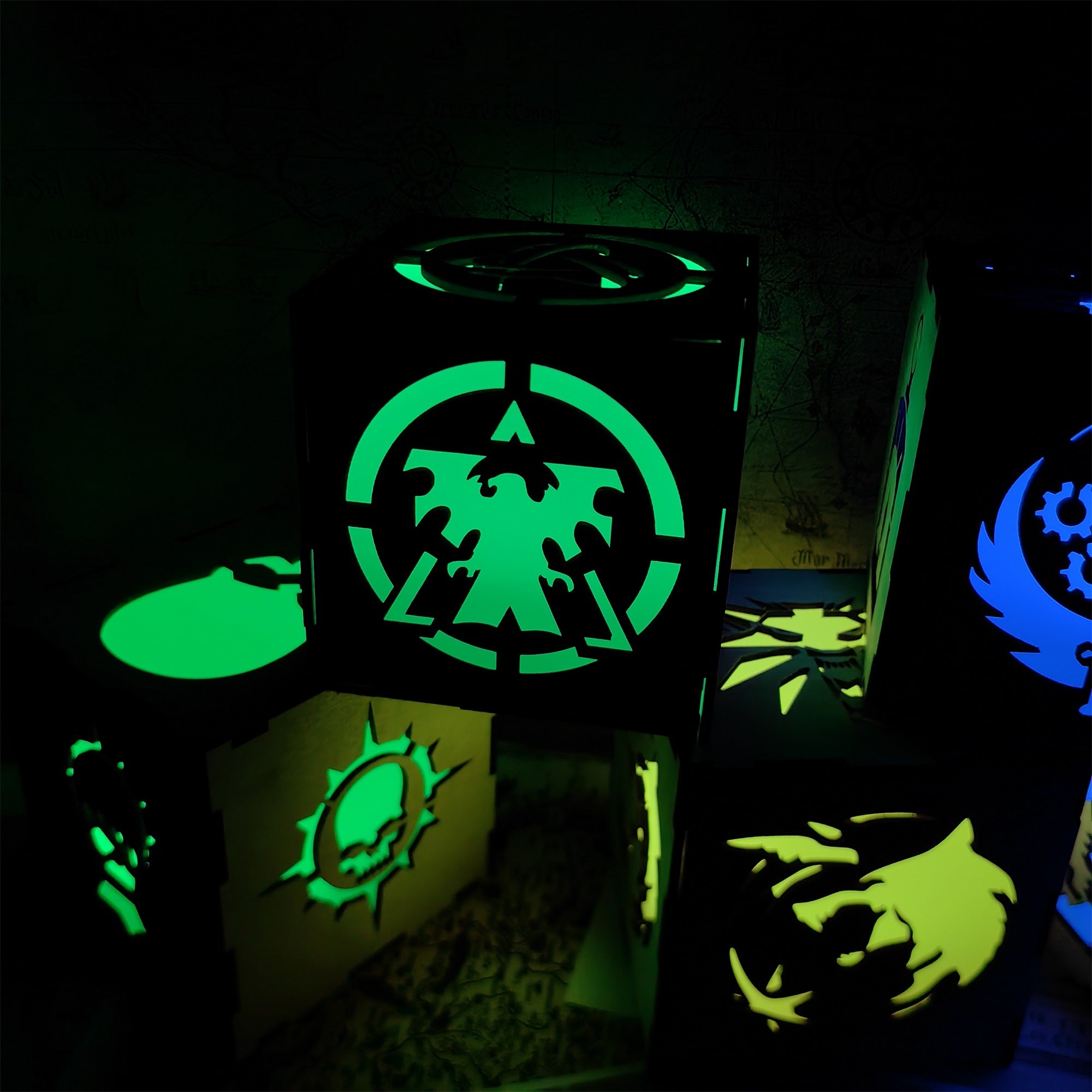 Hybrid Protoss Inspired Wood Cube Light Desk Decor