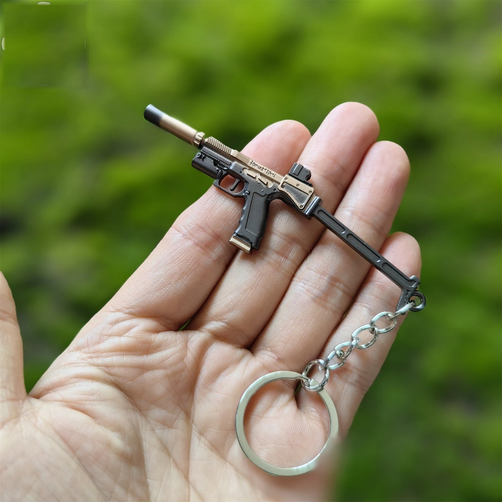 Tiny Re8 USM-AI Gun Model Metal Keychain