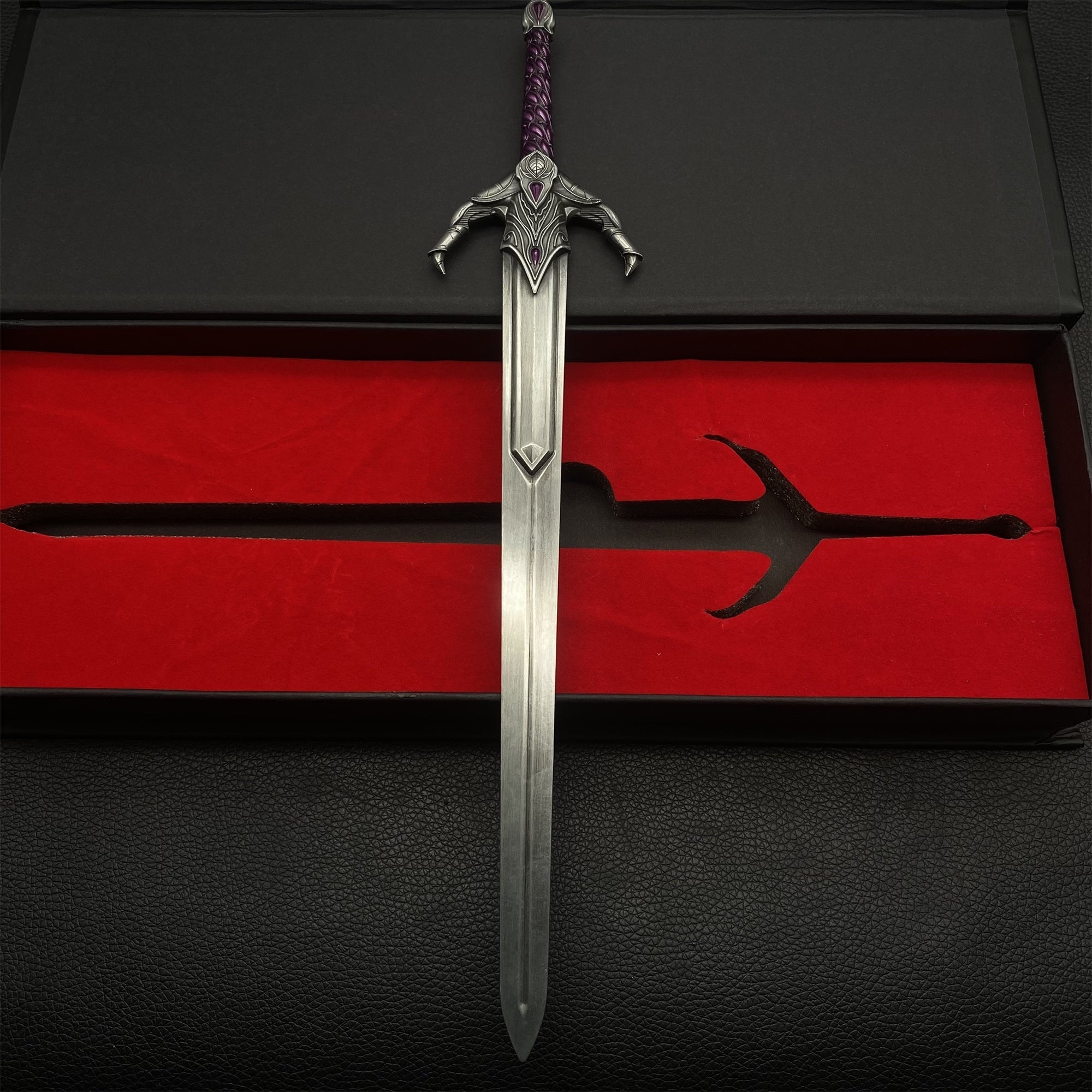 Umbra Sword Oblivion Metal Replica 1/3 Scale