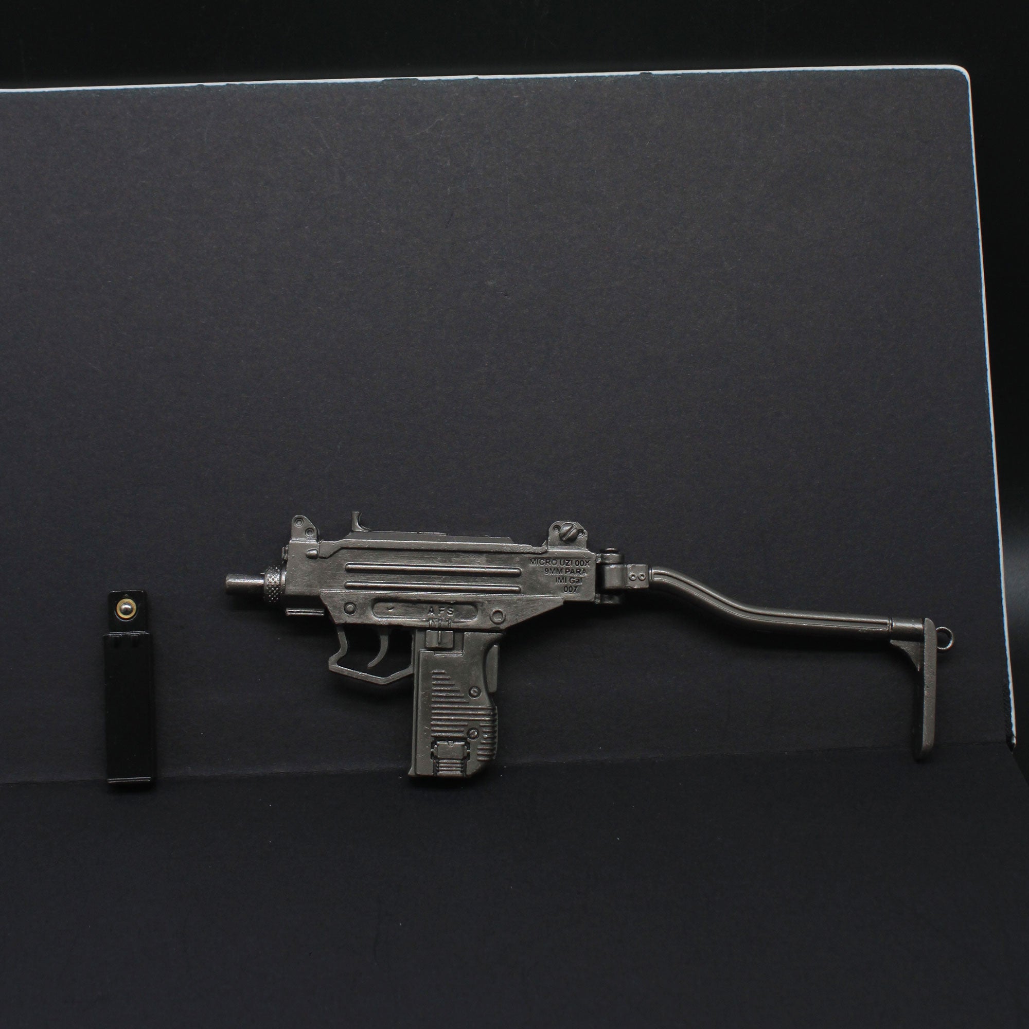 Uzi Submachine Miniature Gun 8CM/3.1"