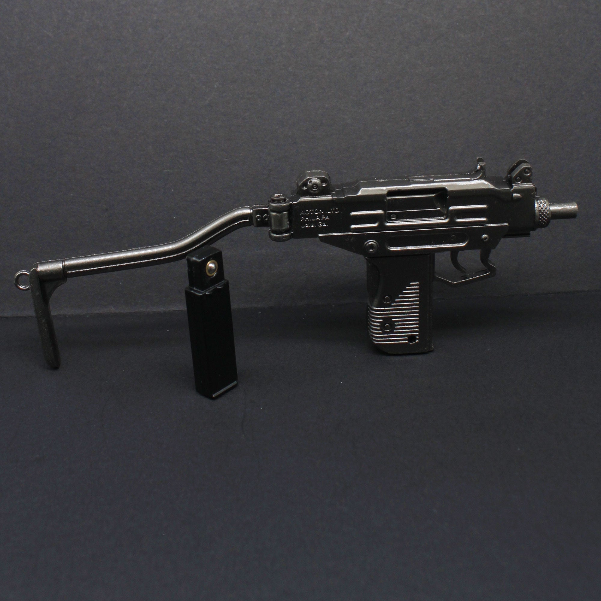 Uzi Submachine Miniature Gun 8CM/3.1"