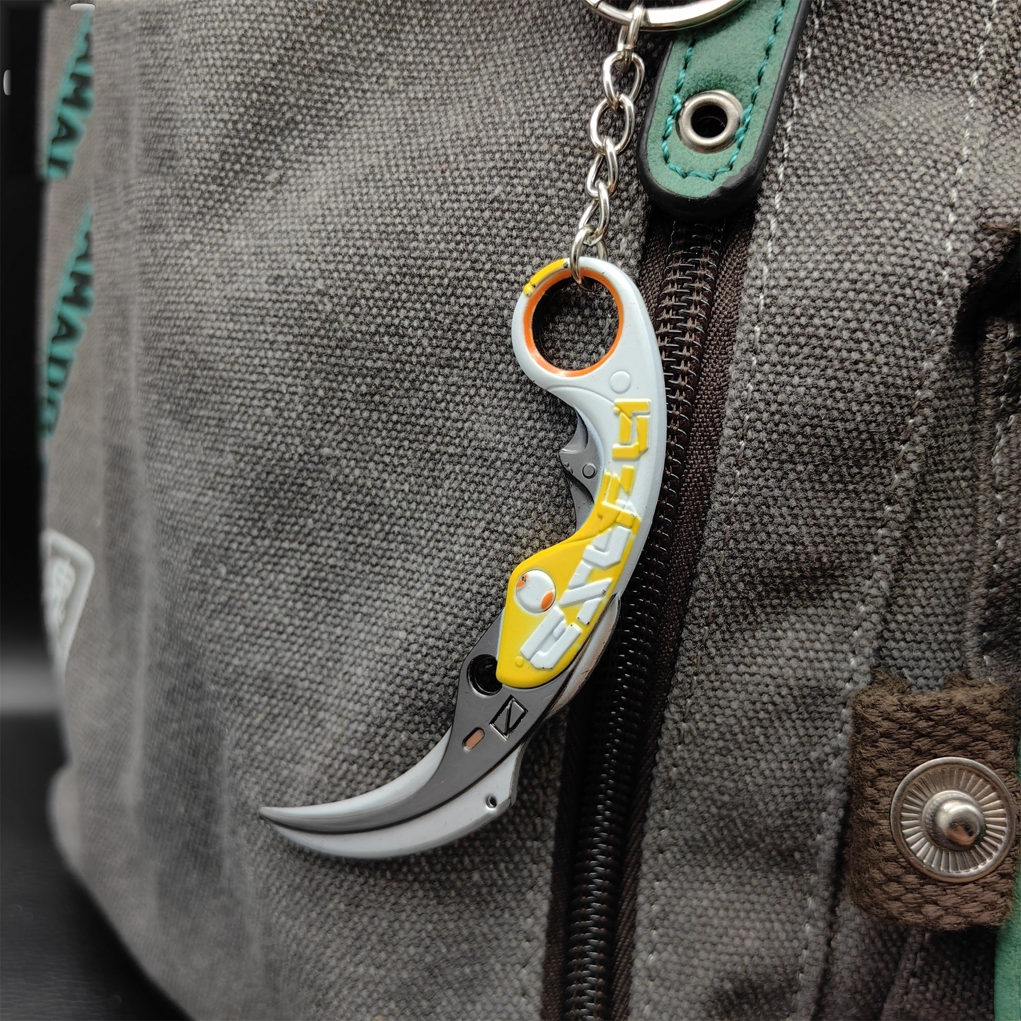 Metal Velocity Karambit Tiny Keychain Pendant