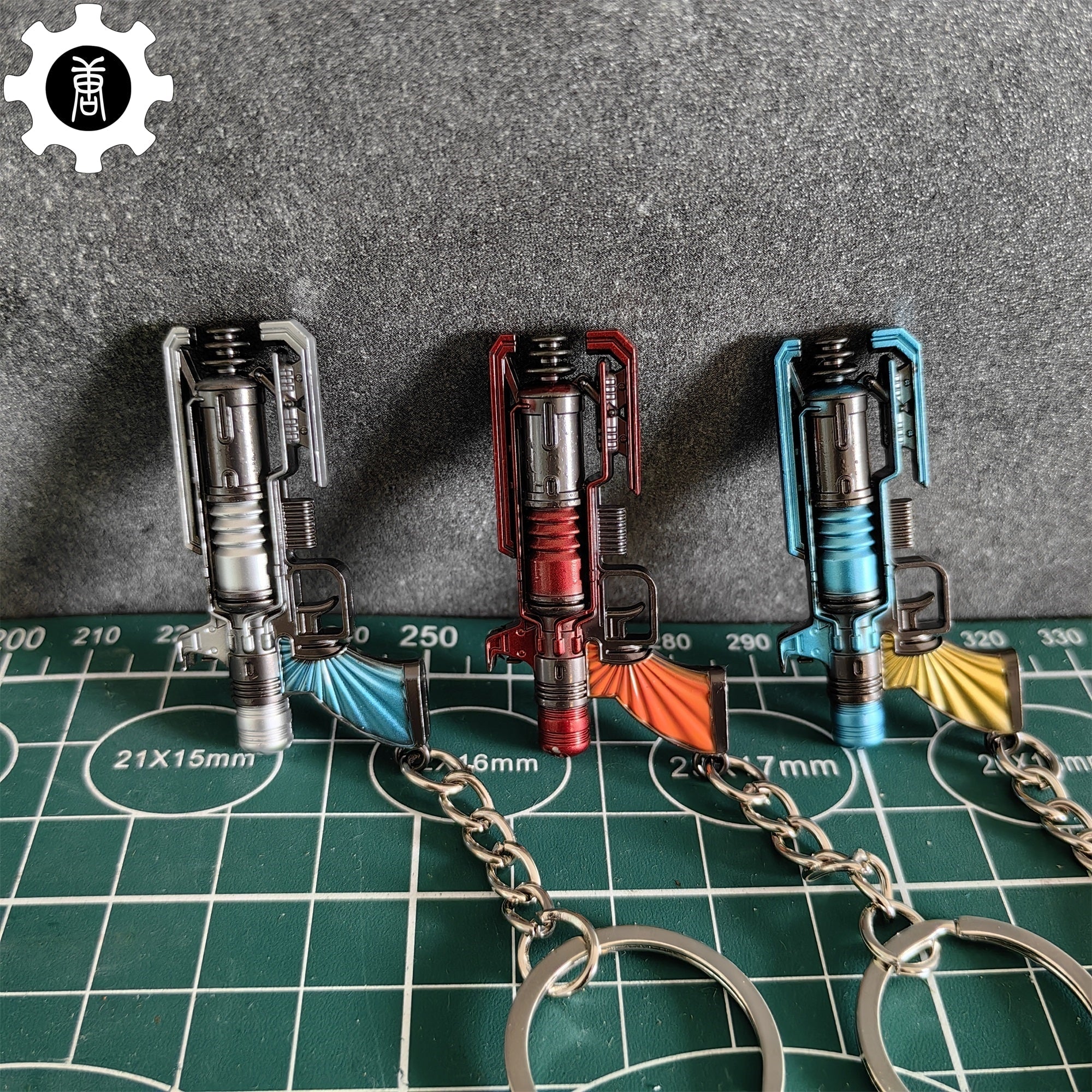Wingman Revolver Keychain Mini Metal Replica 
