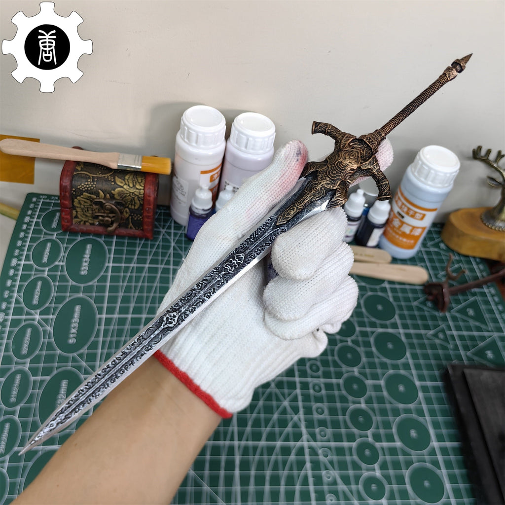 3D Printed 1: 6 Scale Wolf Knight’s Greatsword