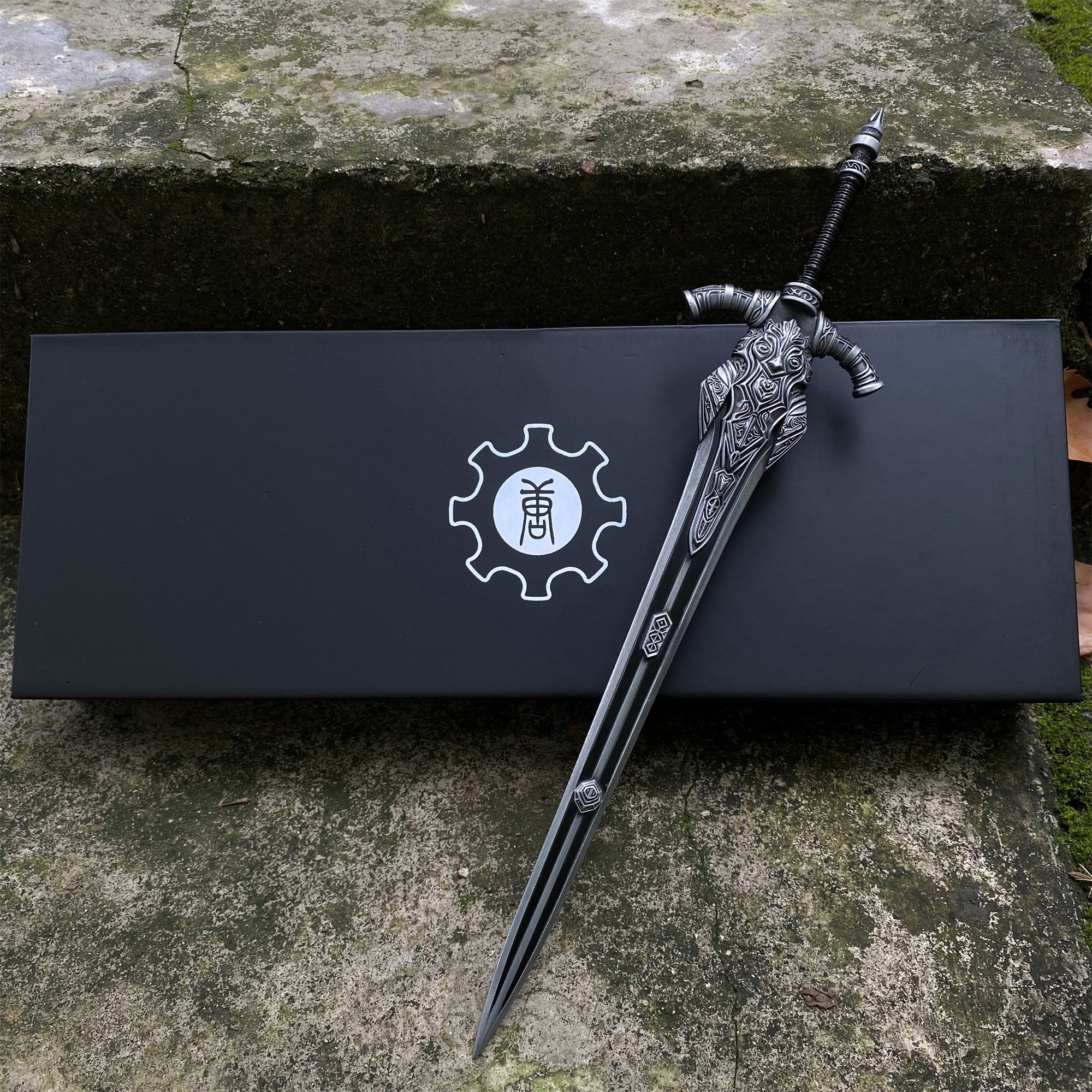 Soul Game Classical Wolf Knight's Greatsword Metal Replica 1/6 Scale