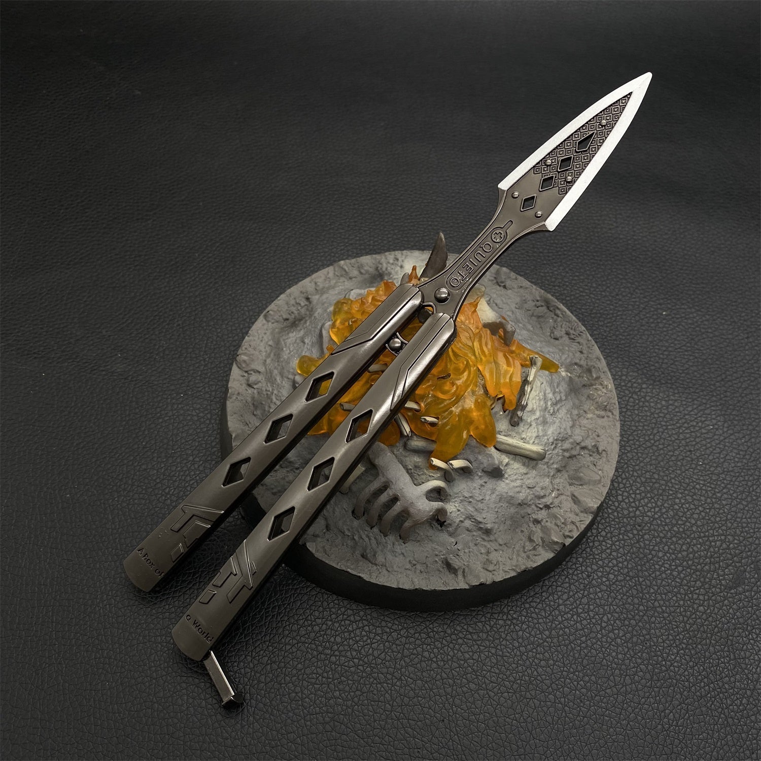 Wraith Heirloom Kunai Metal Blunt Blade Balisong display model