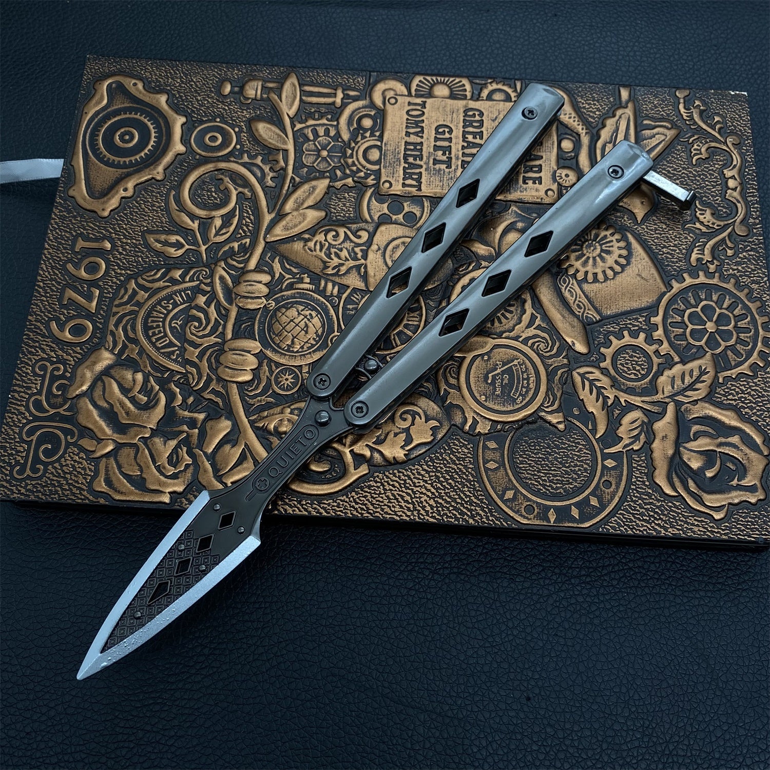 Wraith Heirloom Kunai Metal Blunt Blade Balisong display model