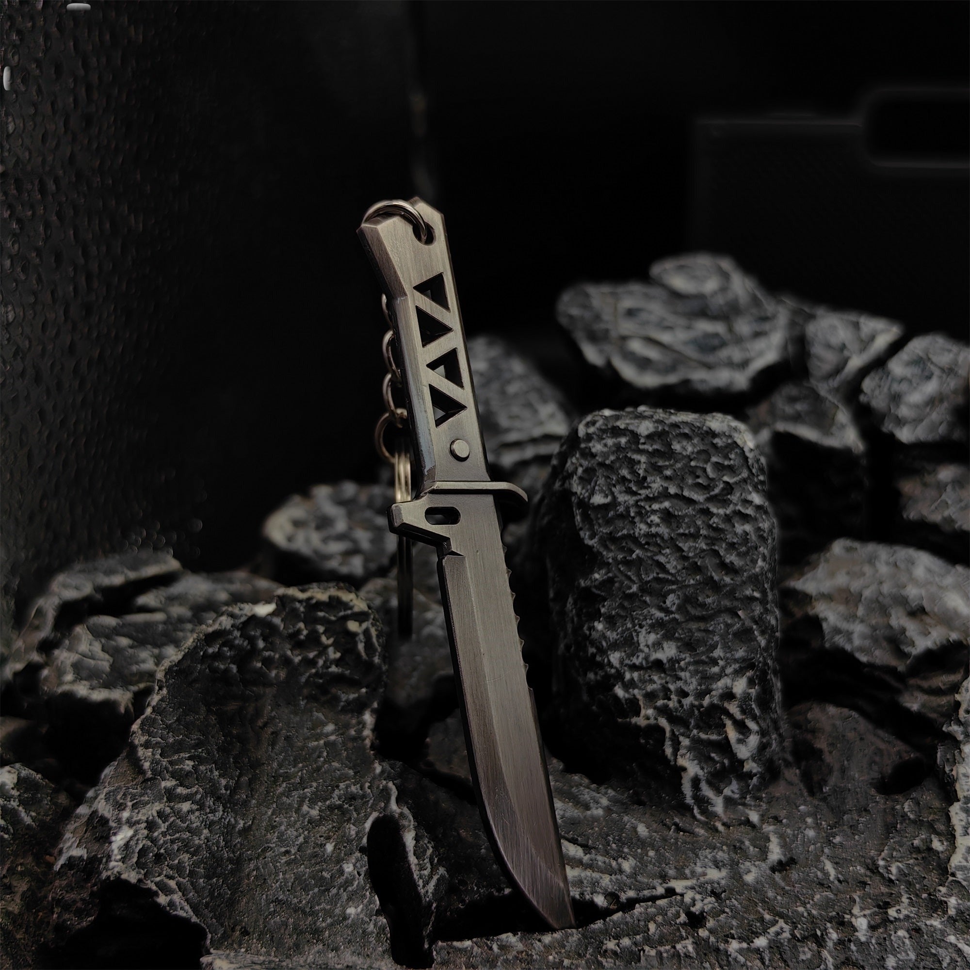 Mini Xenohunter Knife Metal Keychain