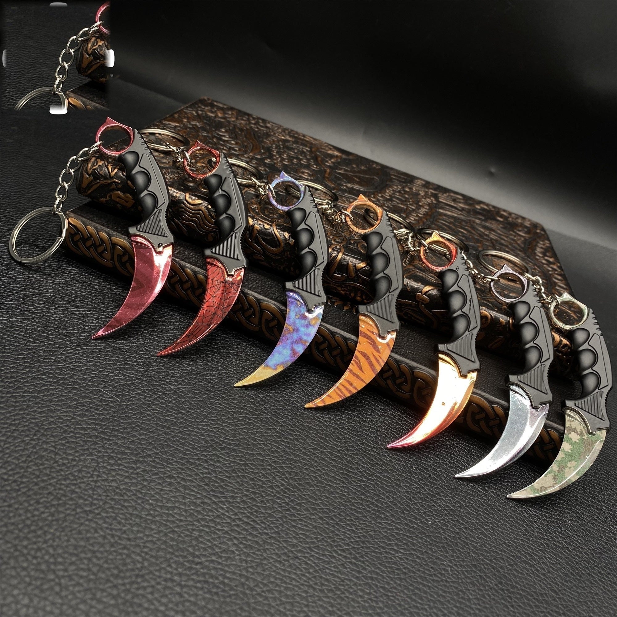 Go Game Mini Karambit Metal Keychain