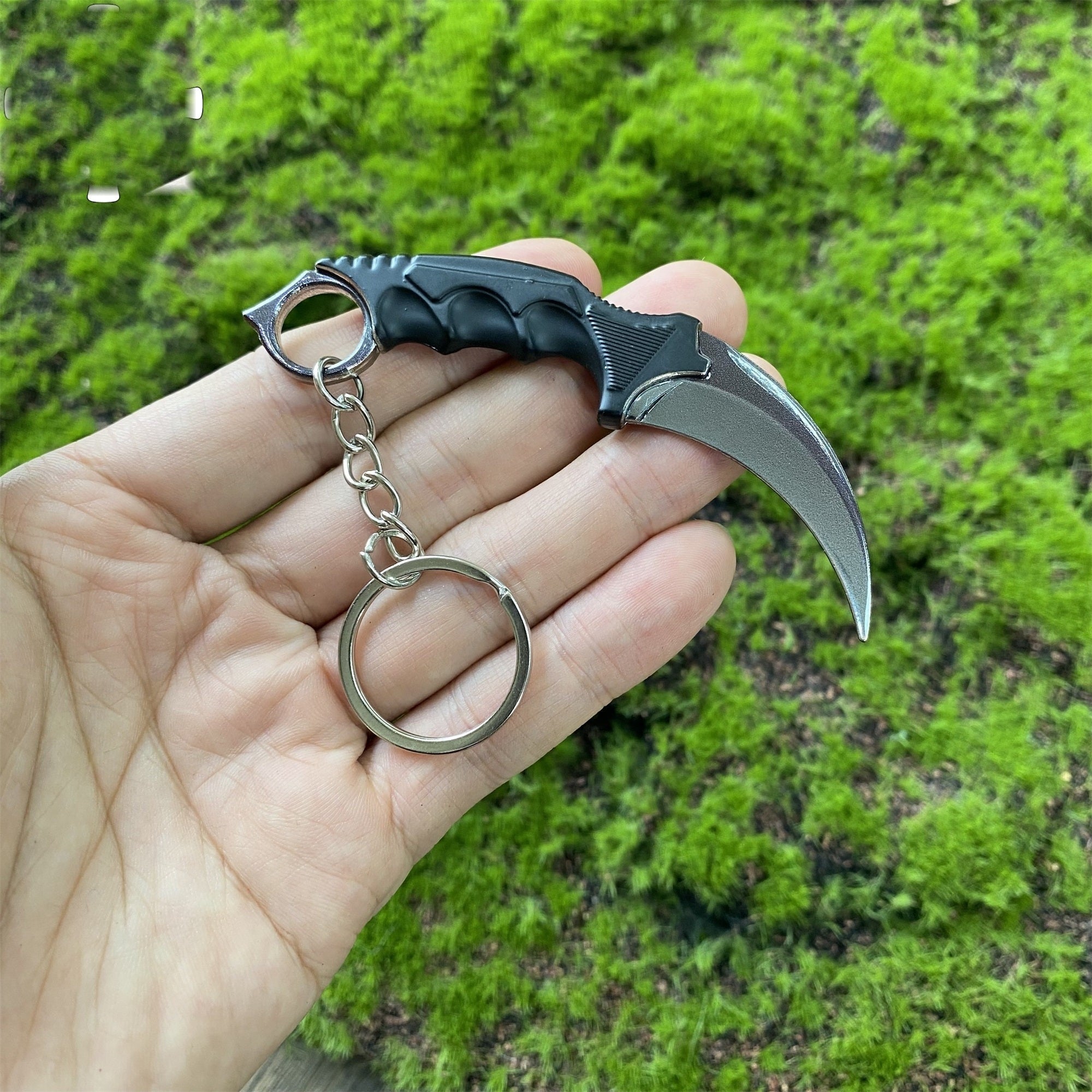 Go Game Mini Karambit Metal Keychain