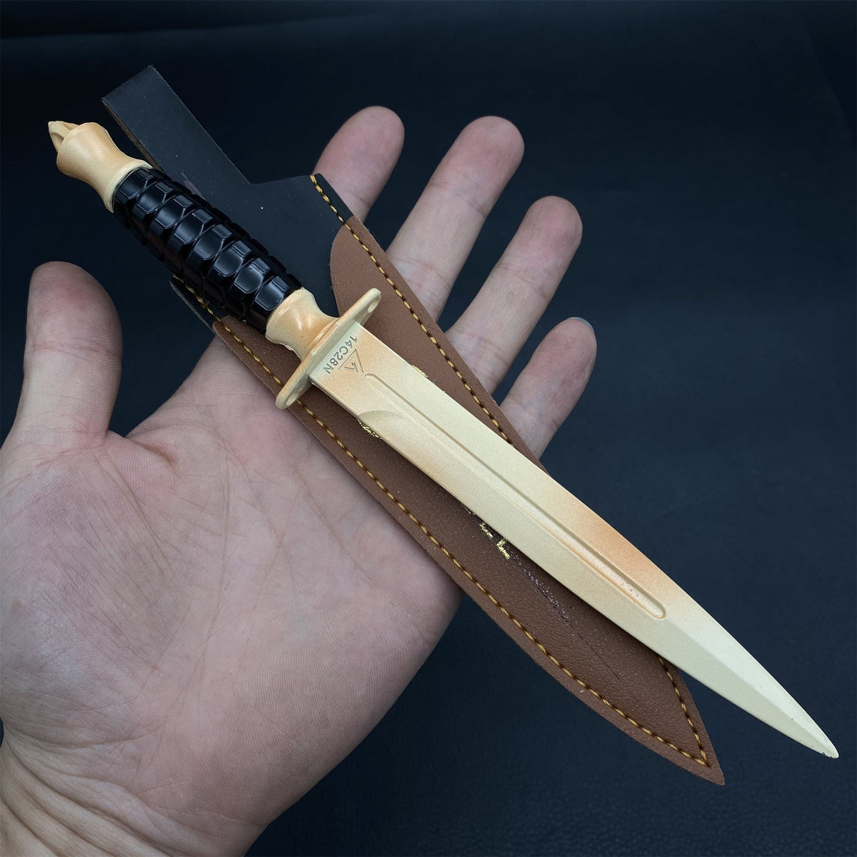 Réplique Métal Couteau Delta Force – Objet de Collection
