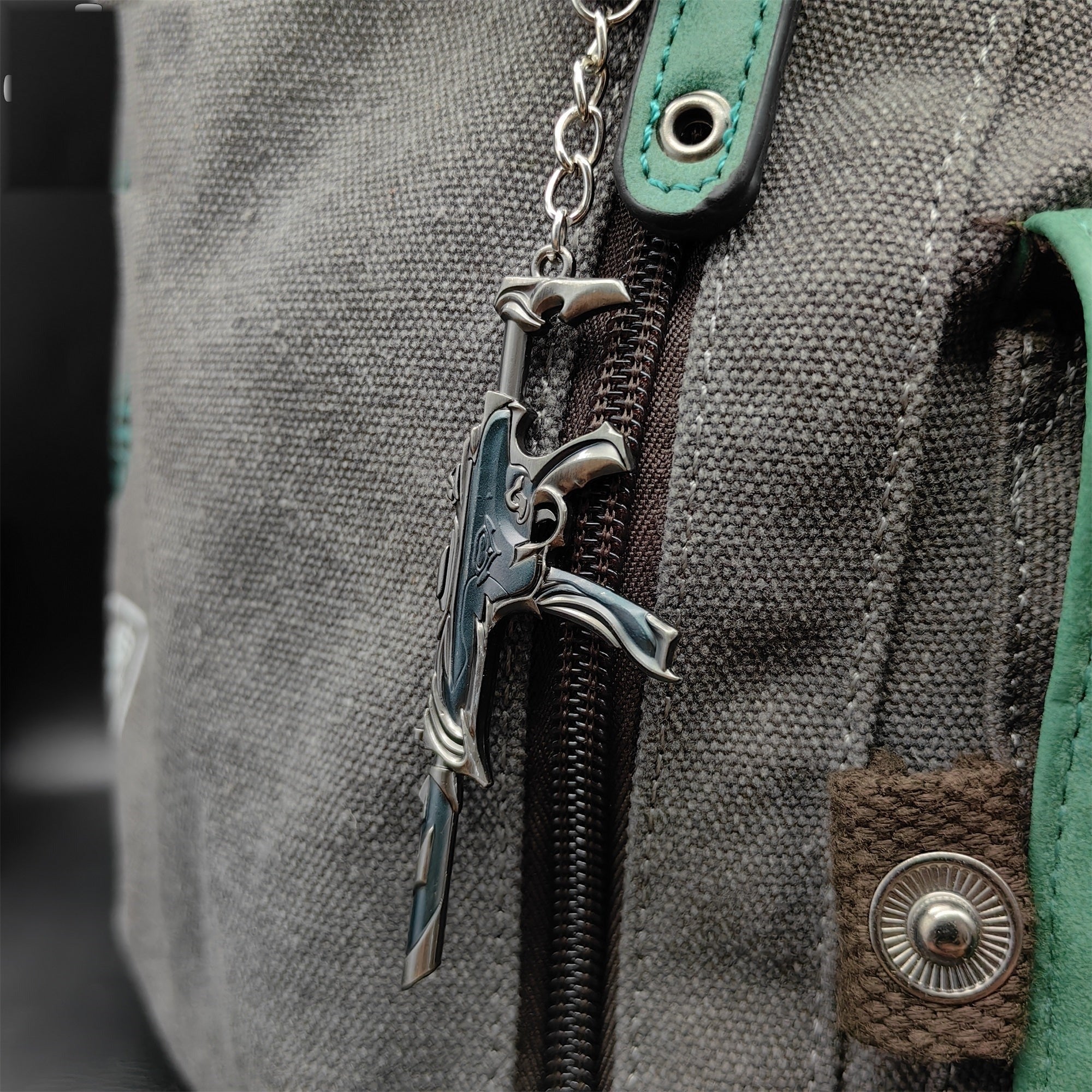 Metal Forsaken Spectre Gun Tiny KeyChain Pendant