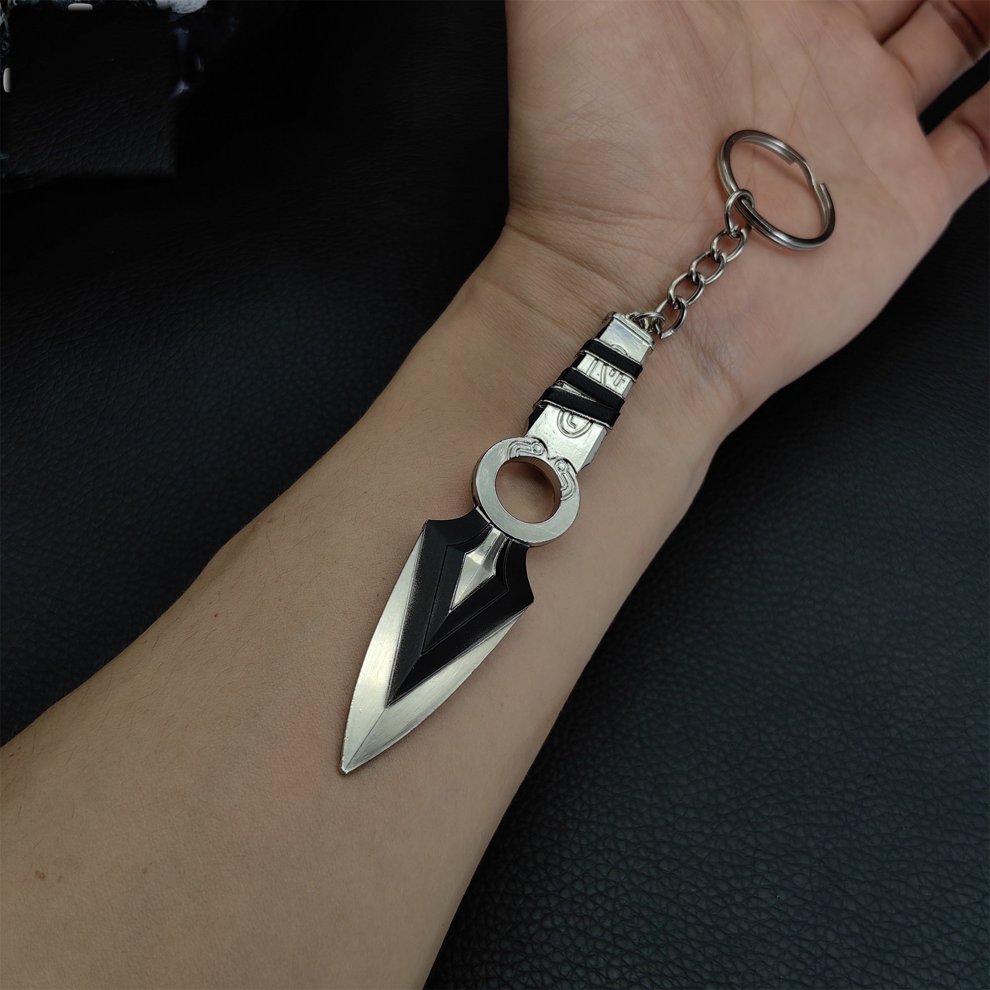 Mini Jett Kunai Metal Keychain