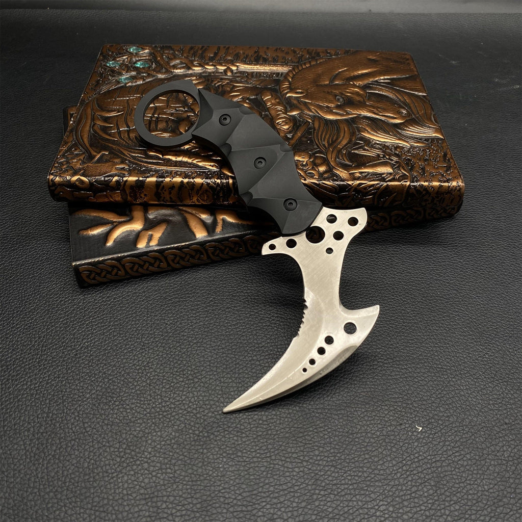 Re8 Chris Karambit Blunt Blade Metal Replica