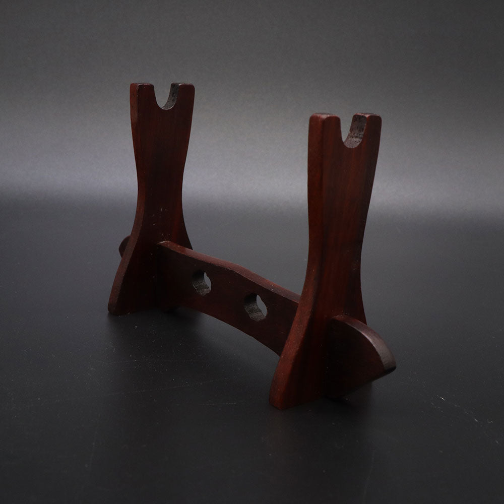 Support d'Exposition Mini en Santal Rouge – Fait Main