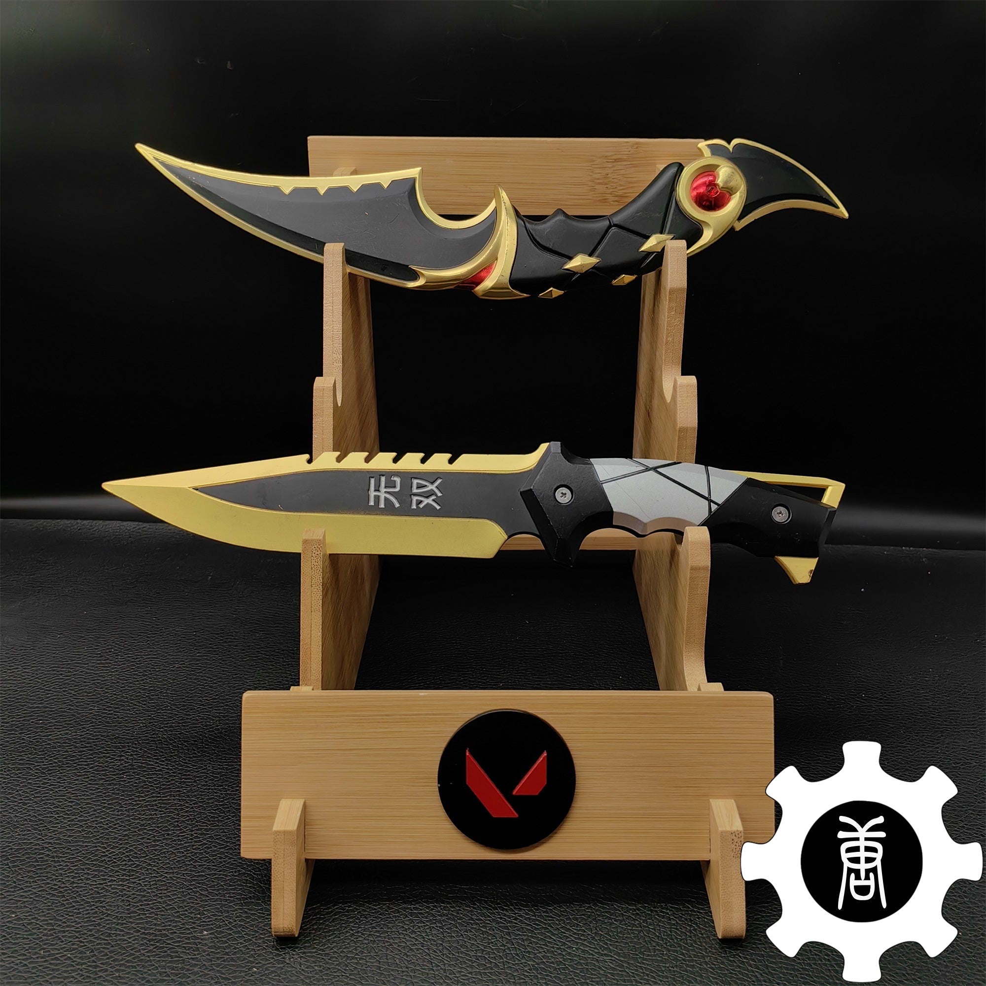 Game Knife Display Stand High-End 4-Layer Wooden Holder