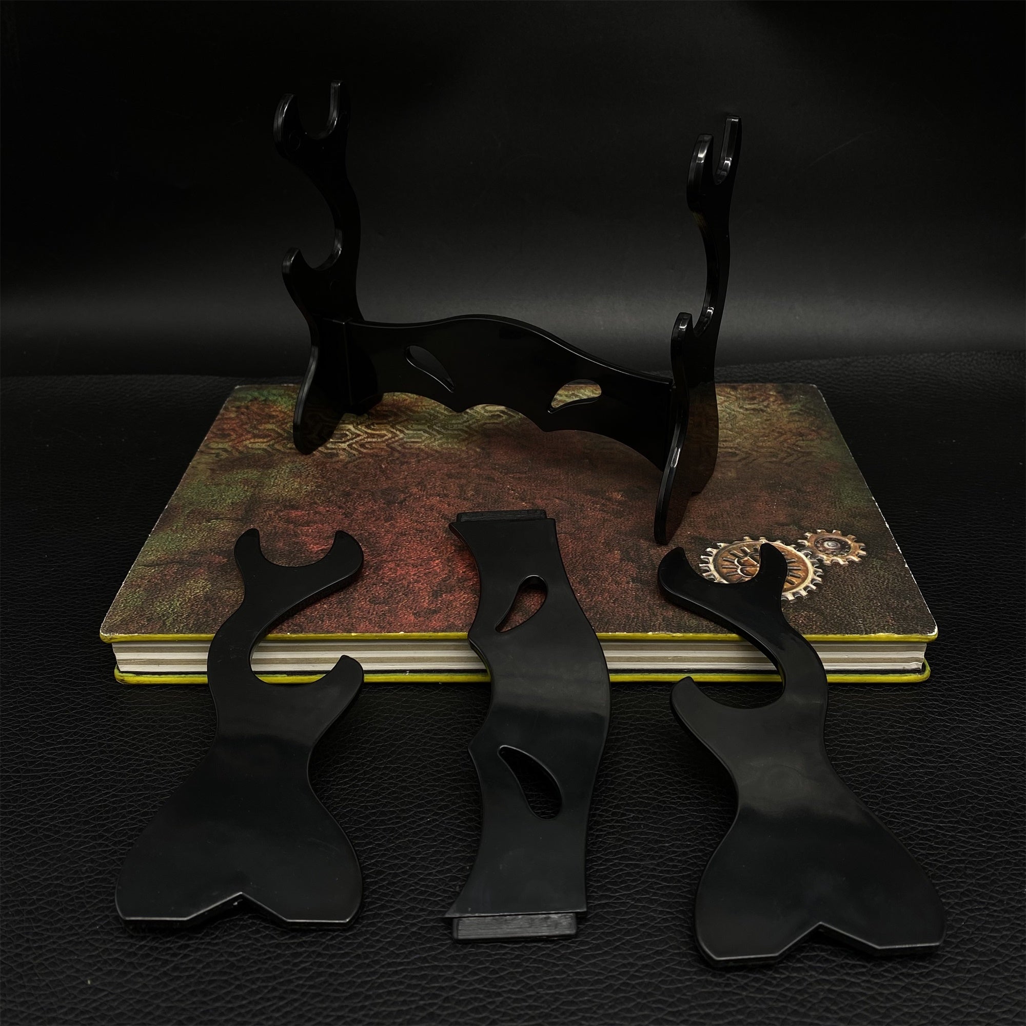 Mini-Scale Val Props Collective Metal Knife Fan Art