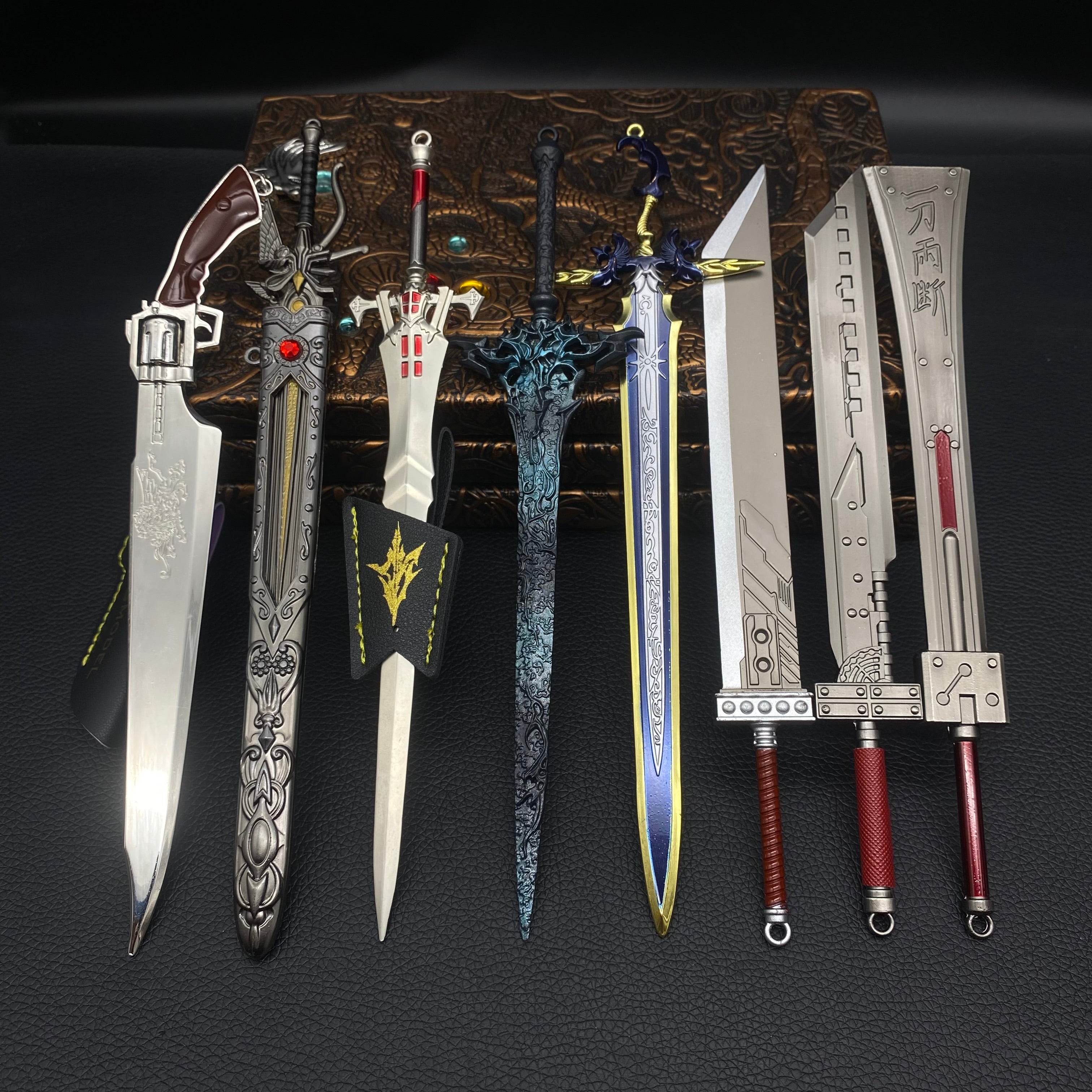 FF Series Cloud Sword Sephiroth Katana Squall Gun Blade 9 In 1 Pack