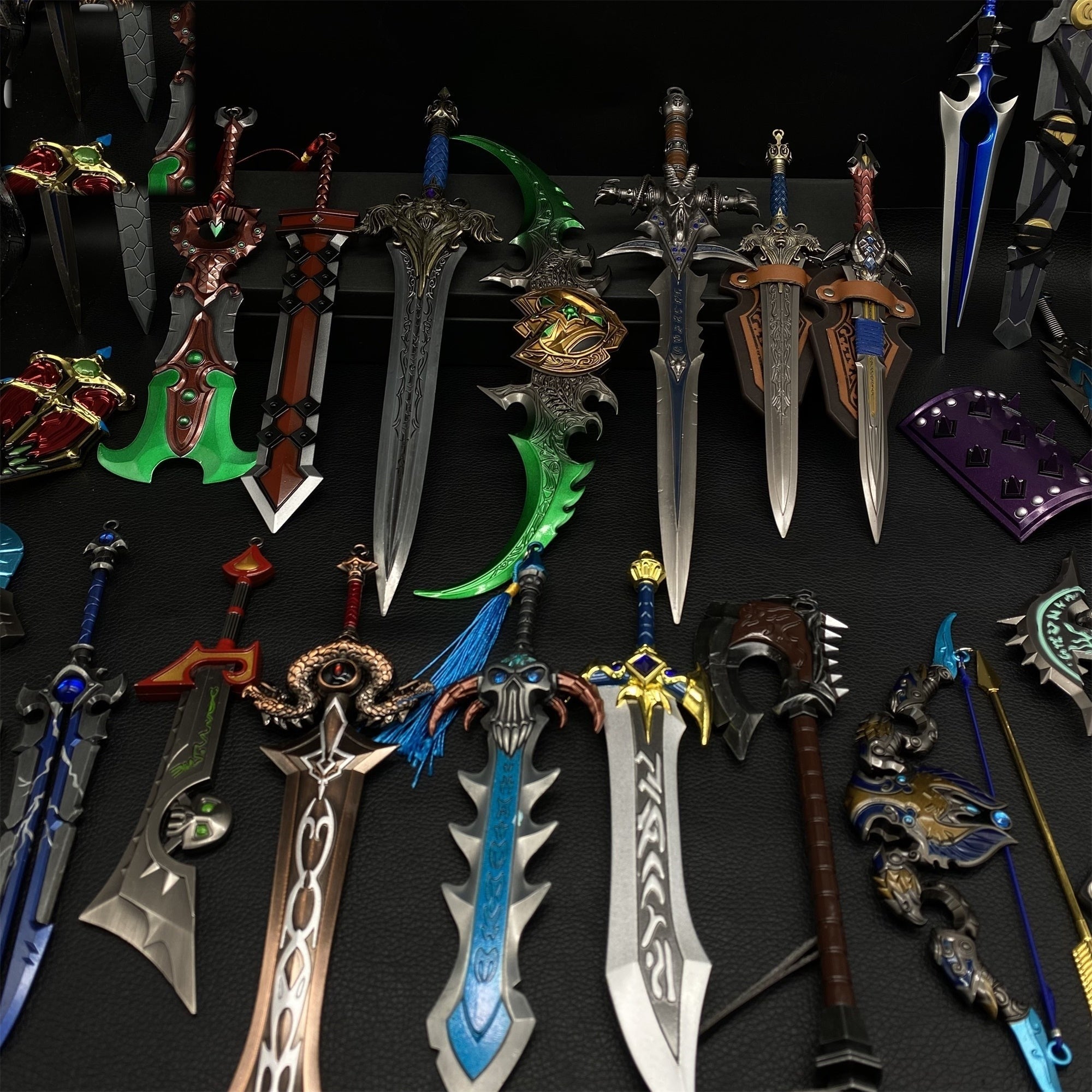 WOW Classical Metal Weapons Collection 24 Options